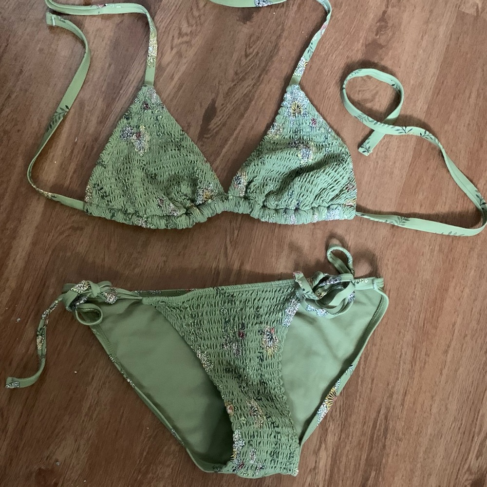 Light green floral tie bikini set